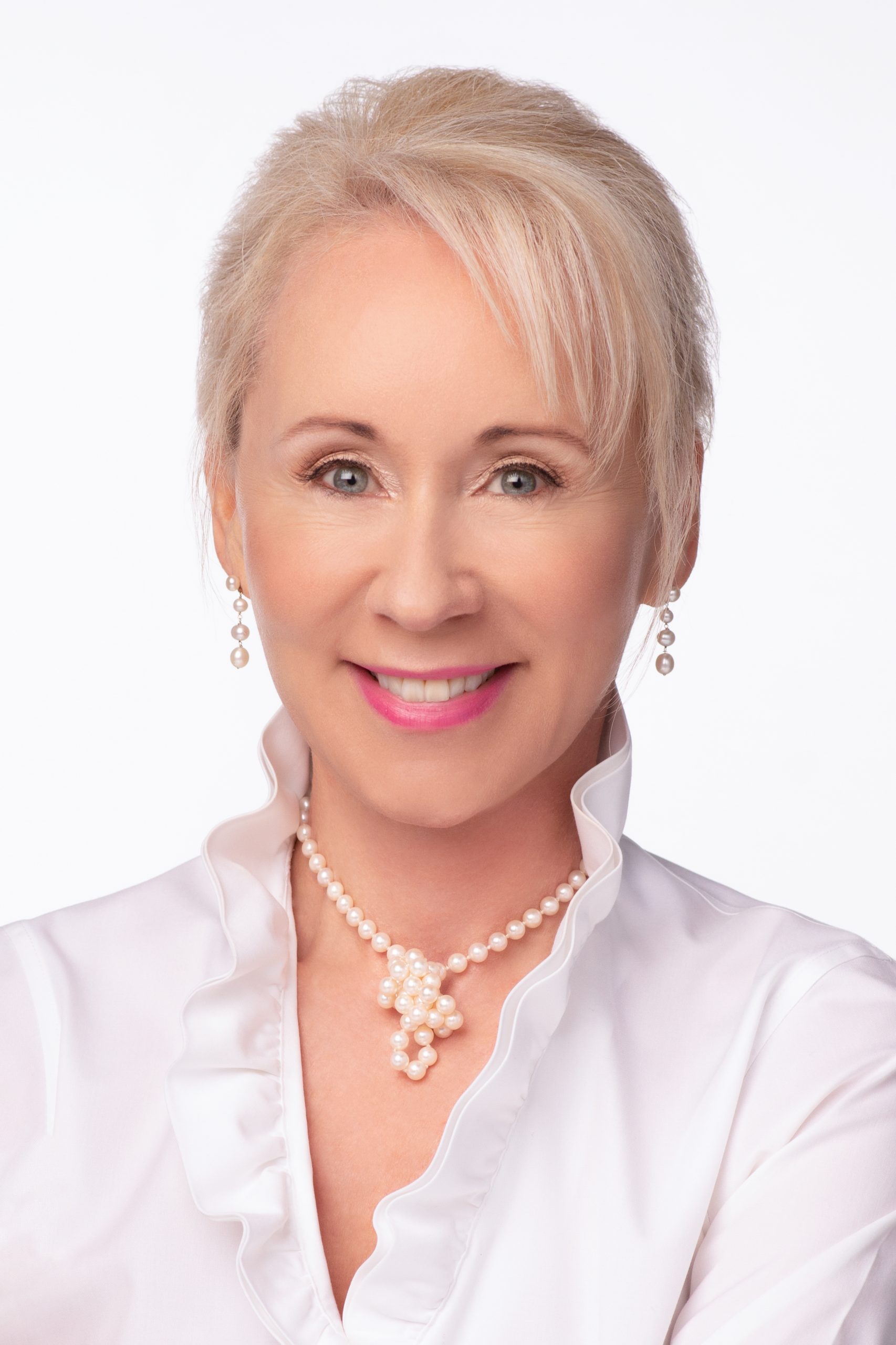 Portrait of Board Member Rev. Jeanne Comeau, Ph.D.